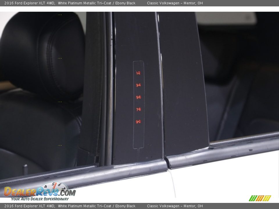 2016 Ford Explorer XLT 4WD White Platinum Metallic Tri-Coat / Ebony Black Photo #4
