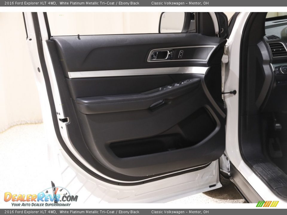 2016 Ford Explorer XLT 4WD White Platinum Metallic Tri-Coat / Ebony Black Photo #5