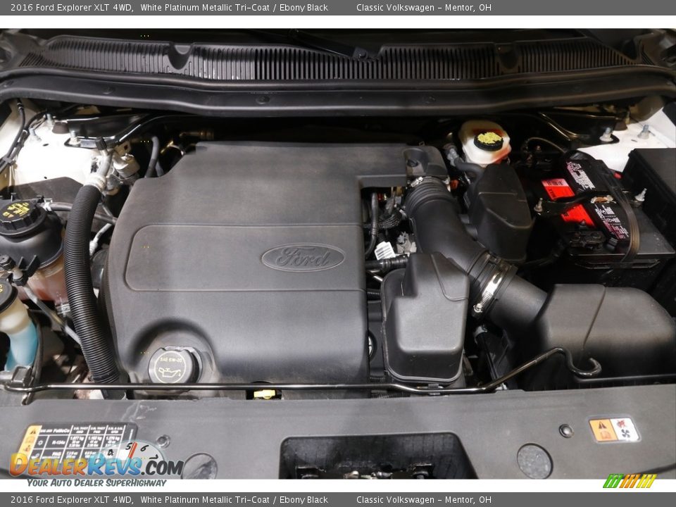 2016 Ford Explorer XLT 4WD White Platinum Metallic Tri-Coat / Ebony Black Photo #20