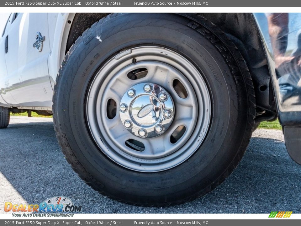 2015 Ford F250 Super Duty XL Super Cab Oxford White / Steel Photo #2