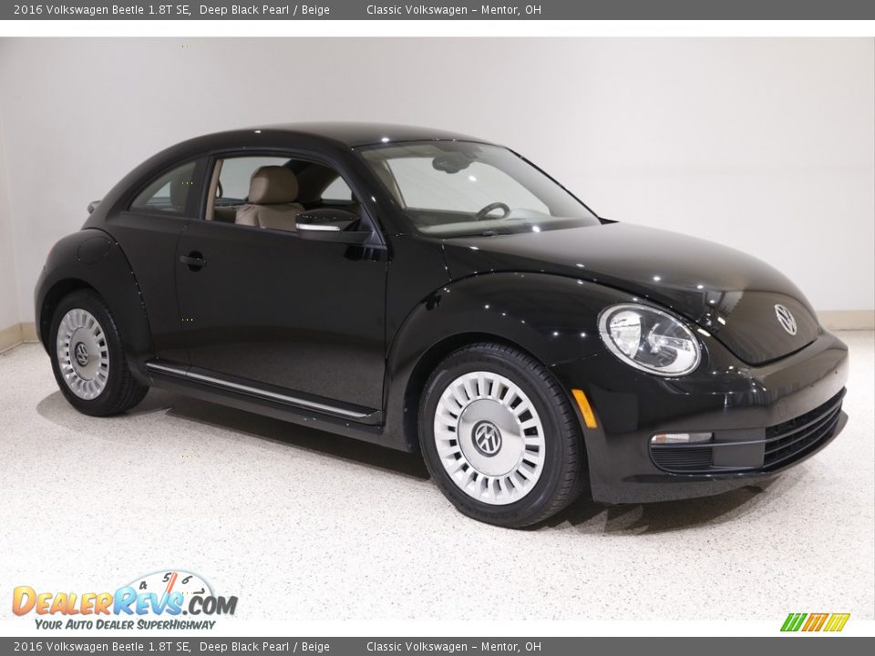 2016 Volkswagen Beetle 1.8T SE Deep Black Pearl / Beige Photo #1