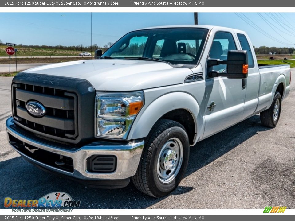 Front 3/4 View of 2015 Ford F250 Super Duty XL Super Cab Photo #8