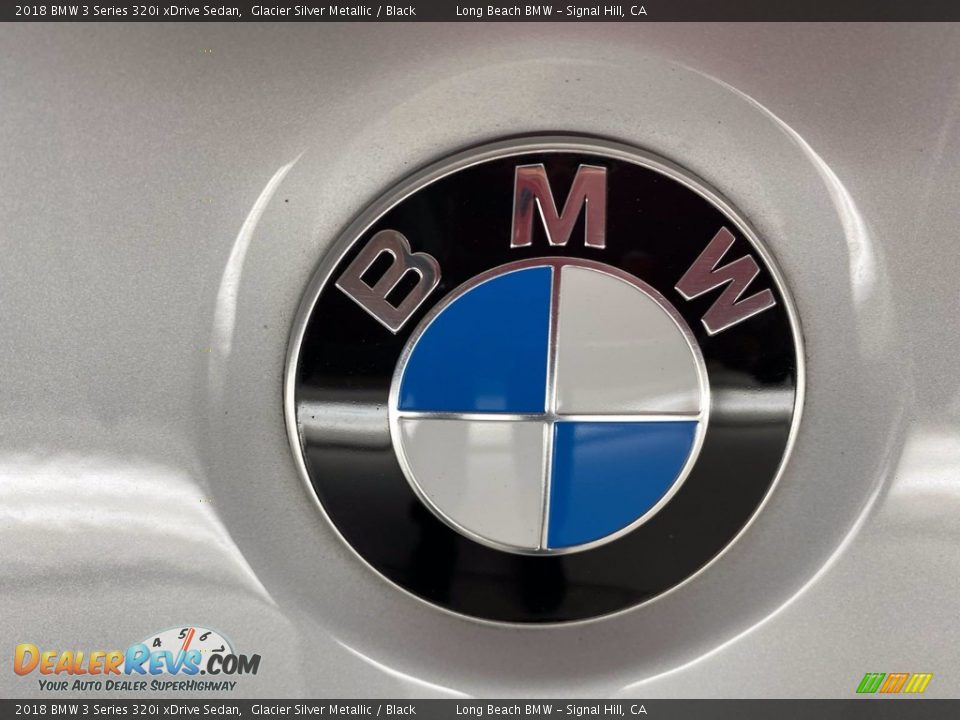 2018 BMW 3 Series 320i xDrive Sedan Glacier Silver Metallic / Black Photo #9