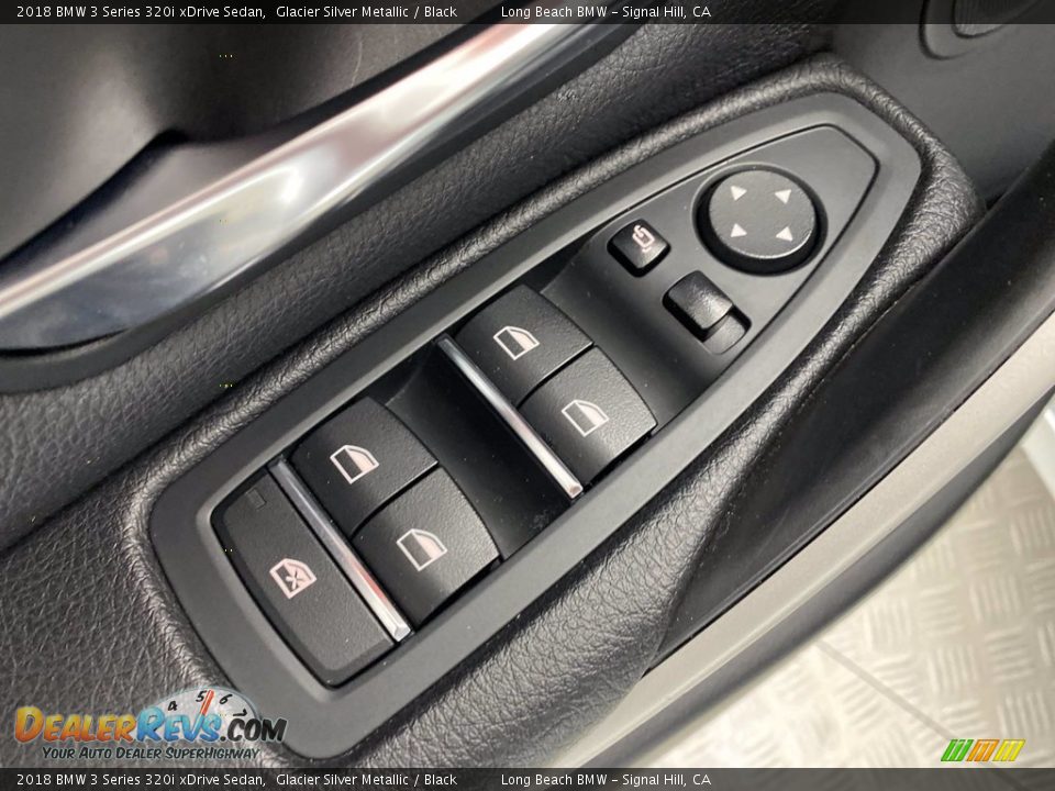 2018 BMW 3 Series 320i xDrive Sedan Glacier Silver Metallic / Black Photo #13