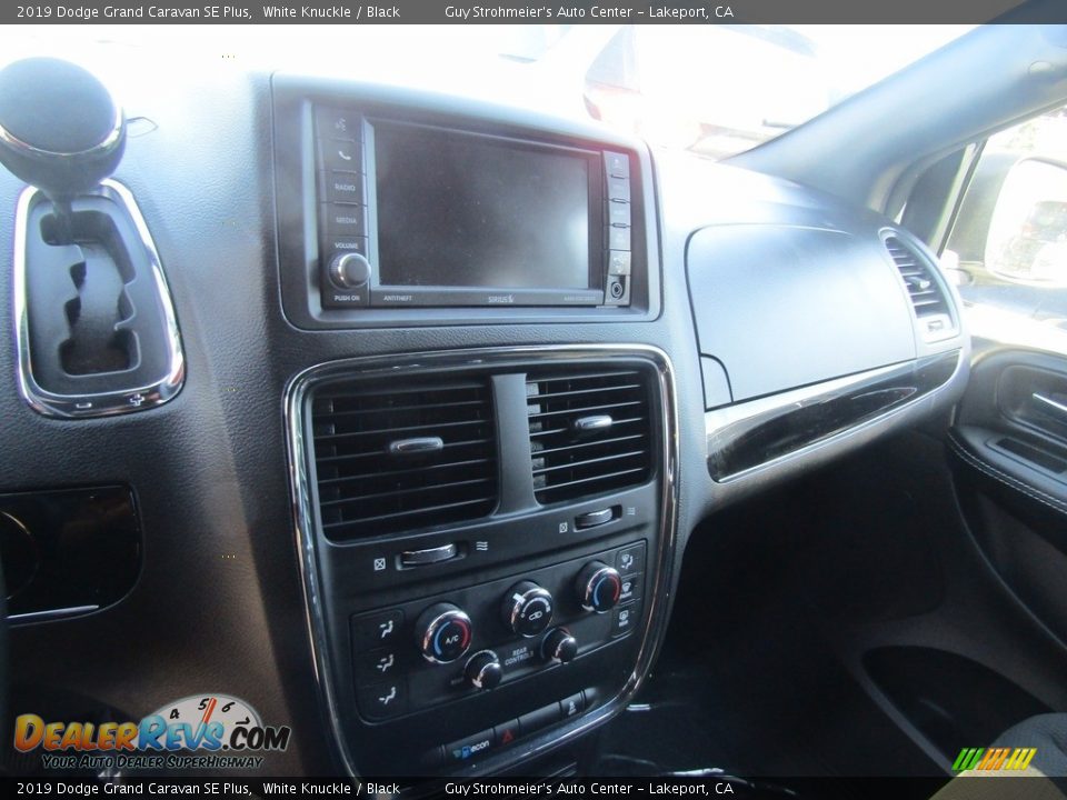 2019 Dodge Grand Caravan SE Plus White Knuckle / Black Photo #11