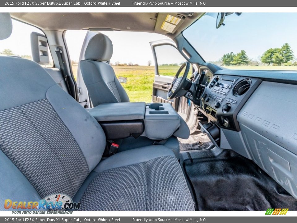 2015 Ford F250 Super Duty XL Super Cab Oxford White / Steel Photo #31