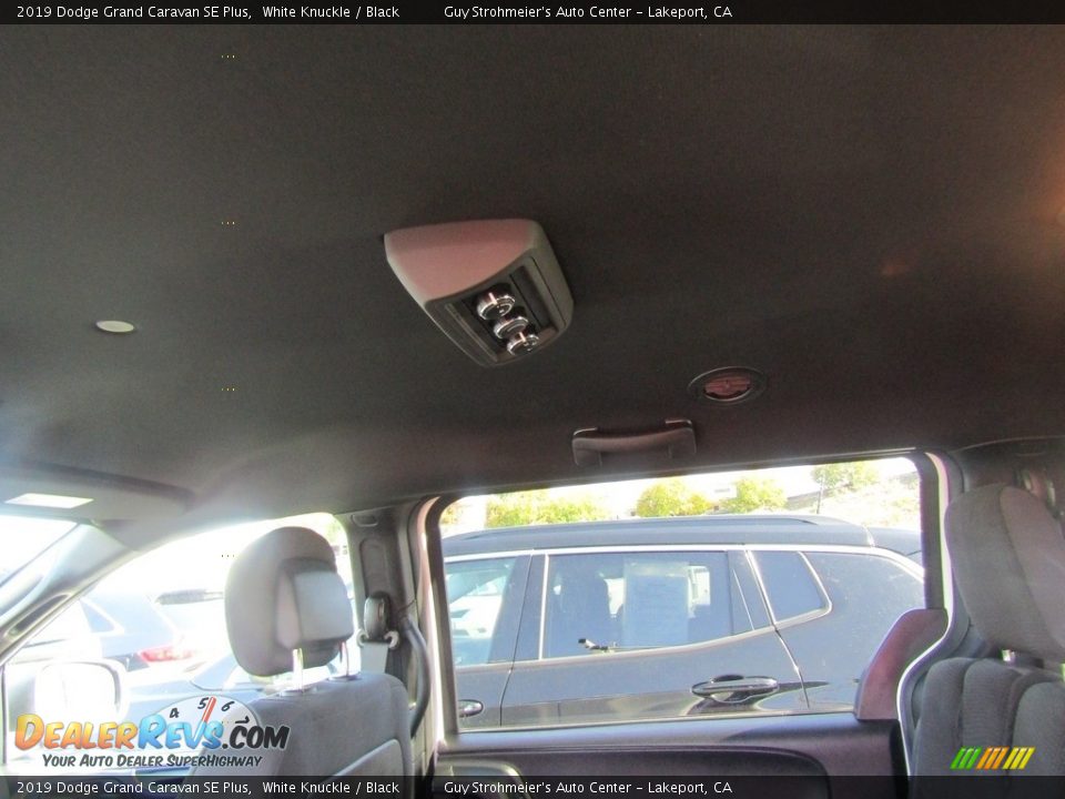2019 Dodge Grand Caravan SE Plus White Knuckle / Black Photo #16
