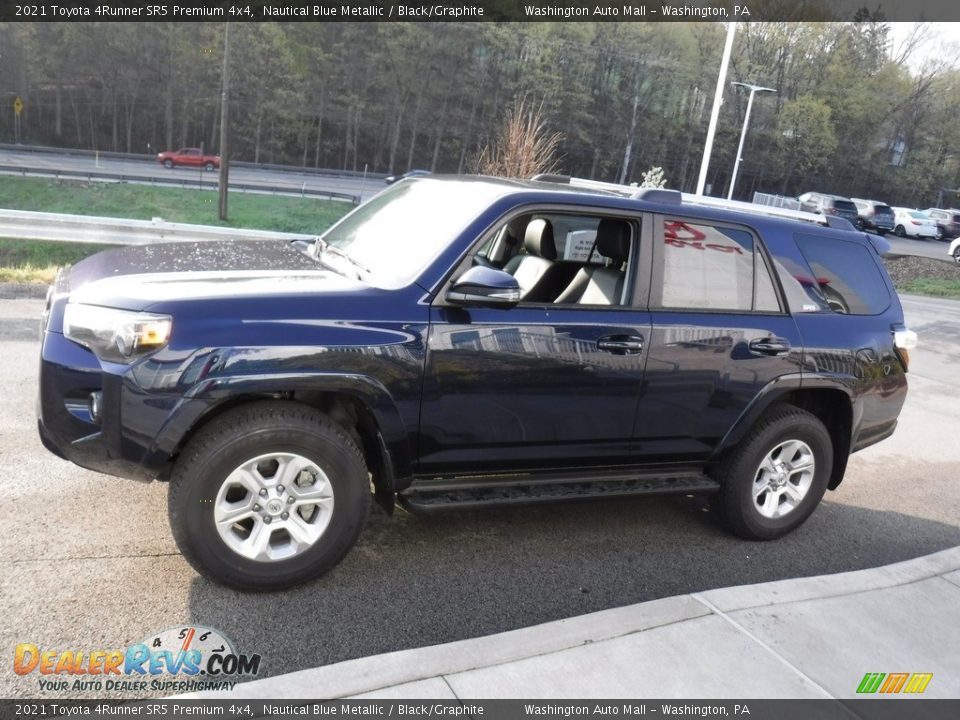 2021 Toyota 4Runner SR5 Premium 4x4 Nautical Blue Metallic / Black/Graphite Photo #12