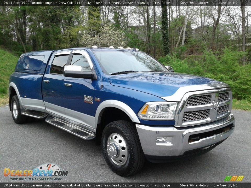 Front 3/4 View of 2014 Ram 3500 Laramie Longhorn Crew Cab 4x4 Dually Photo #4