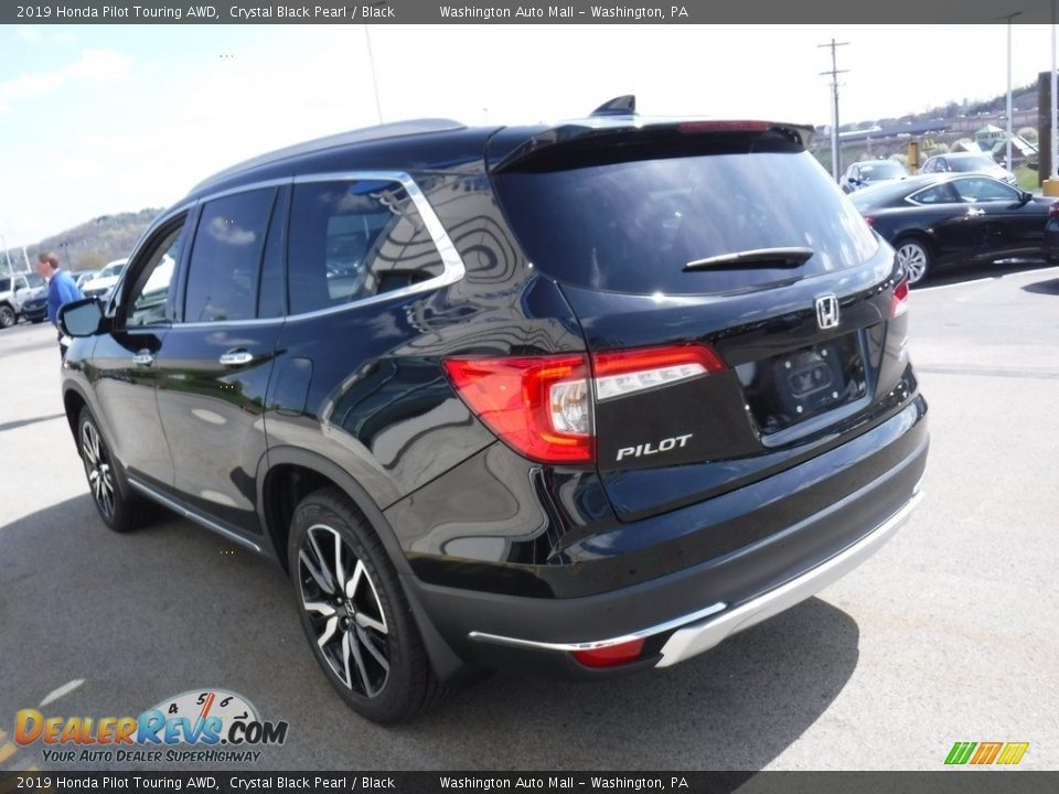 2019 Honda Pilot Touring AWD Crystal Black Pearl / Black Photo #8