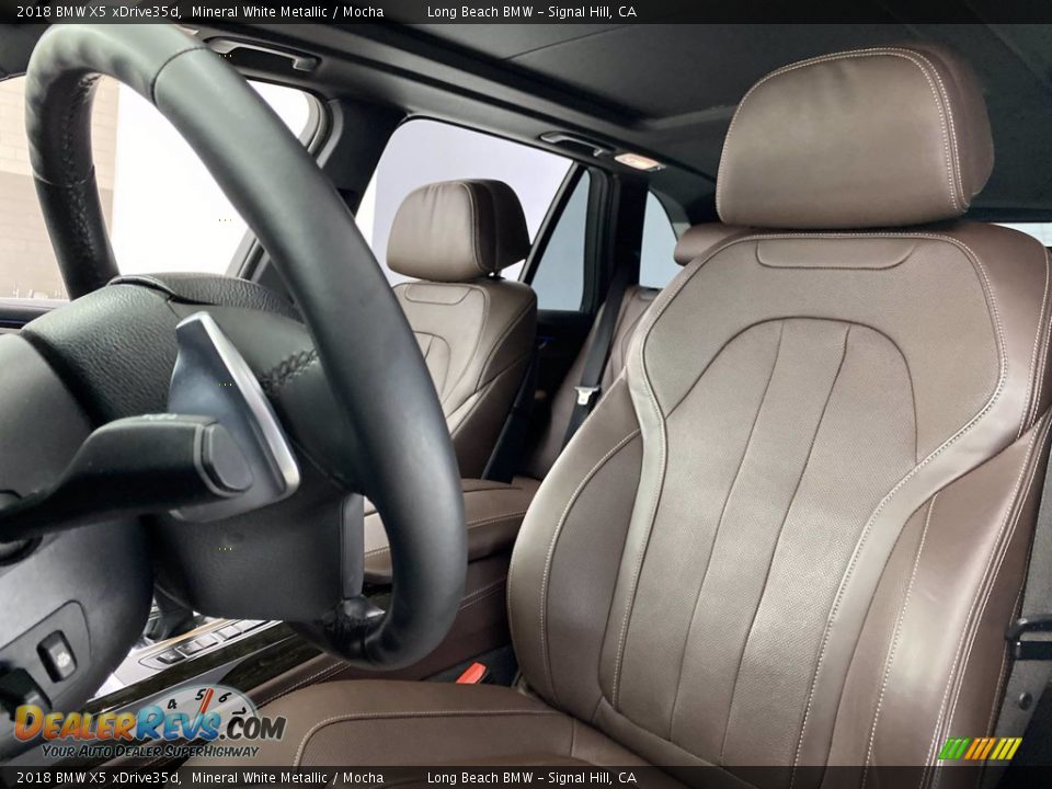 Front Seat of 2018 BMW X5 xDrive35d Photo #16