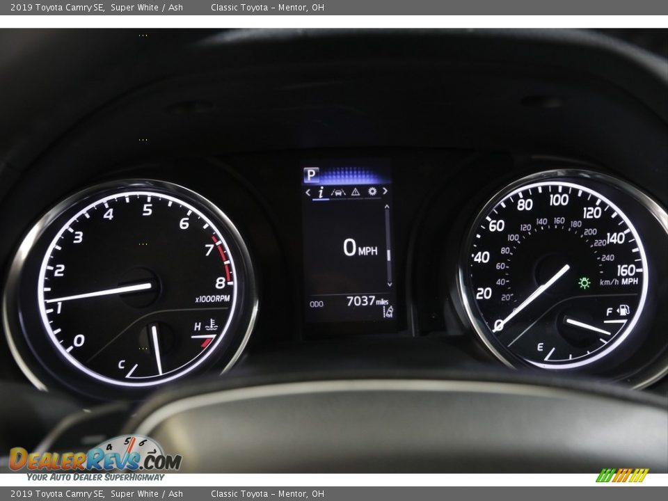 2019 Toyota Camry SE Super White / Ash Photo #8