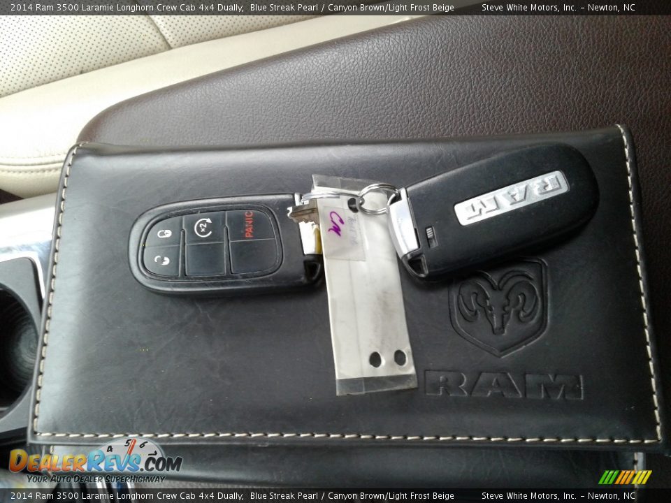 Keys of 2014 Ram 3500 Laramie Longhorn Crew Cab 4x4 Dually Photo #35