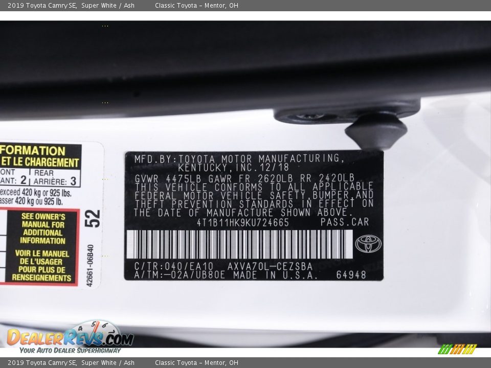 2019 Toyota Camry SE Super White / Ash Photo #18