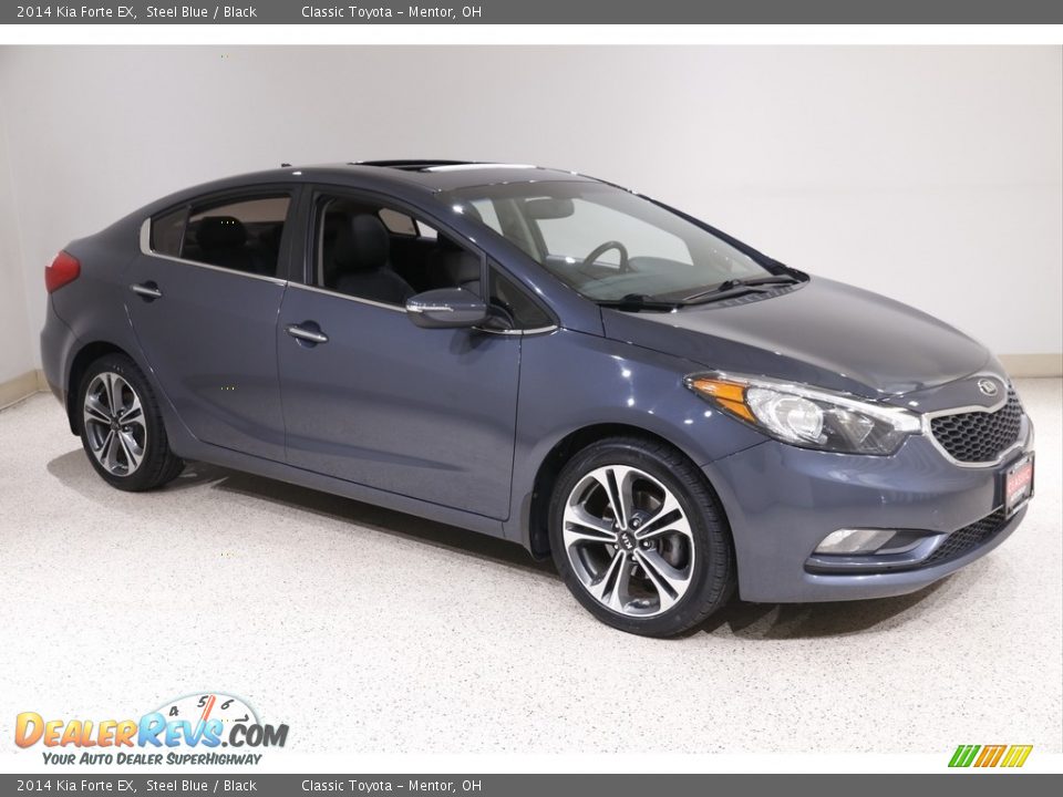 Front 3/4 View of 2014 Kia Forte EX Photo #1