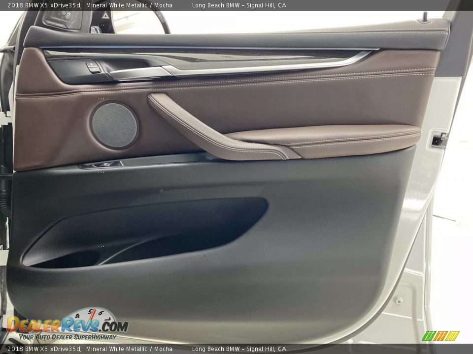 Door Panel of 2018 BMW X5 xDrive35d Photo #31