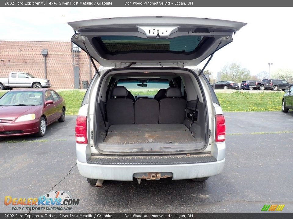 2002 Ford Explorer XLT 4x4 Silver Frost Metallic / Graphite Photo #12