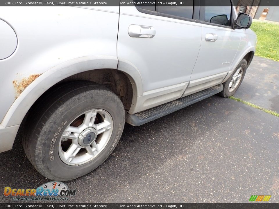 2002 Ford Explorer XLT 4x4 Silver Frost Metallic / Graphite Photo #14
