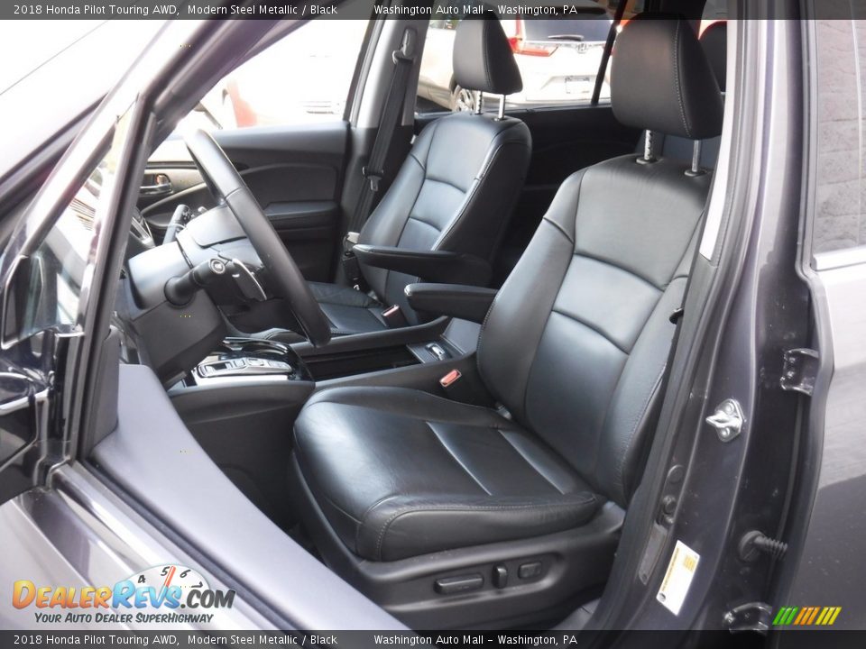 Front Seat of 2018 Honda Pilot Touring AWD Photo #16