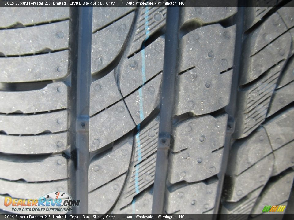 2019 Subaru Forester 2.5i Limited Crystal Black Silica / Gray Photo #8