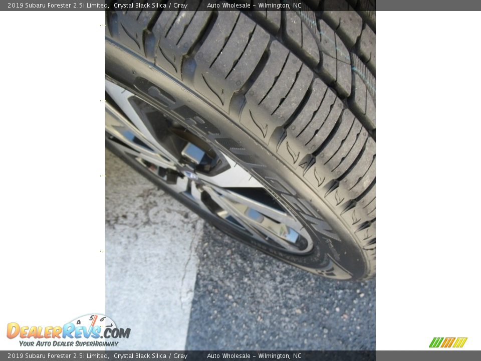 2019 Subaru Forester 2.5i Limited Crystal Black Silica / Gray Photo #9