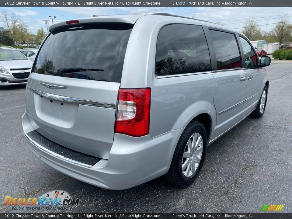 2012 Chrysler Town & Country Touring - L Bright Silver Metallic / Black/Light Graystone Photo #6