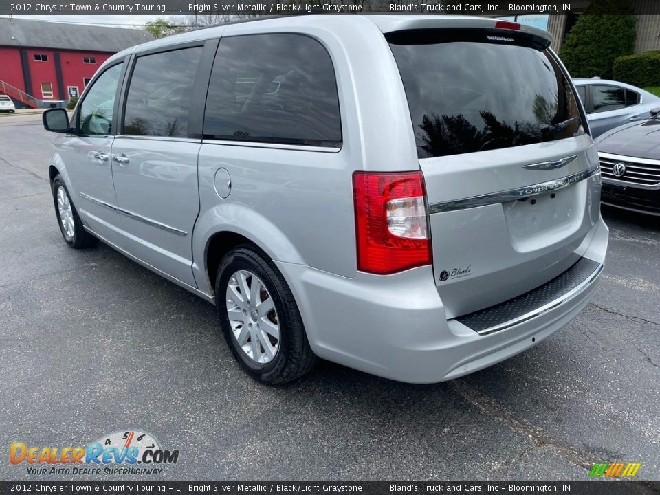 2012 Chrysler Town & Country Touring - L Bright Silver Metallic / Black/Light Graystone Photo #8