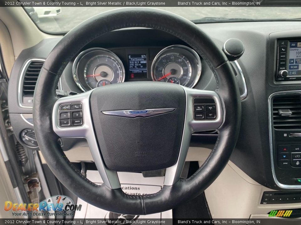 2012 Chrysler Town & Country Touring - L Bright Silver Metallic / Black/Light Graystone Photo #17