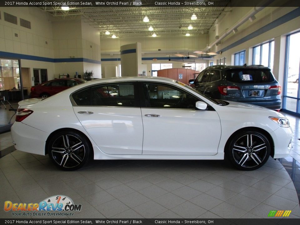 2017 Honda Accord Sport Special Edition Sedan White Orchid Pearl / Black Photo #4