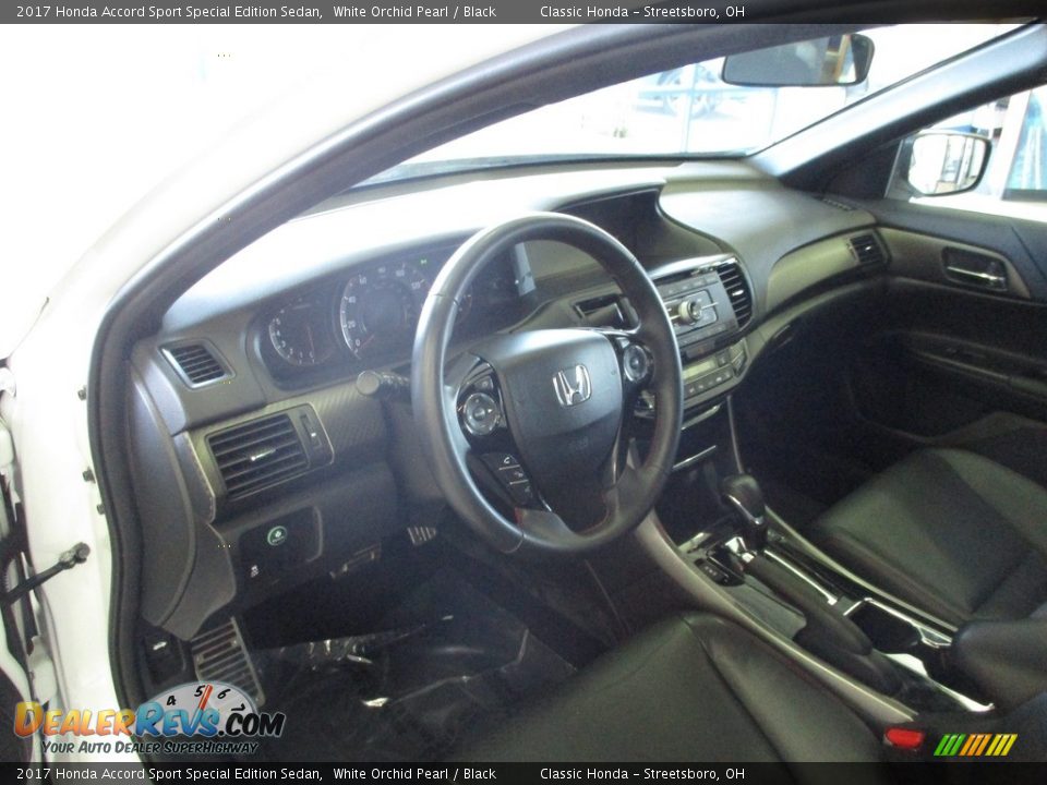 2017 Honda Accord Sport Special Edition Sedan White Orchid Pearl / Black Photo #26