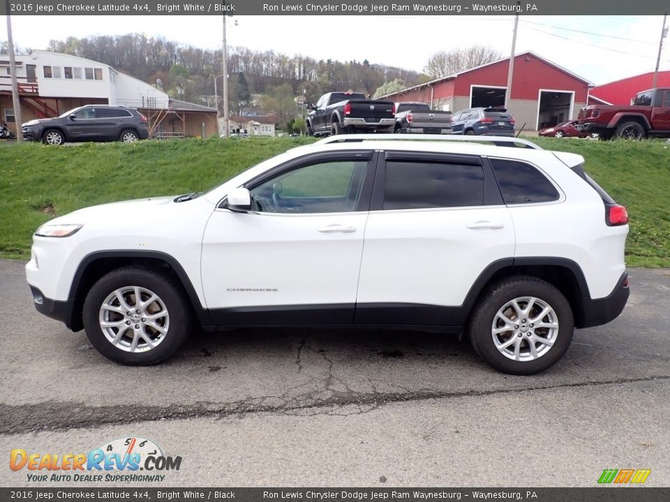 2016 Jeep Cherokee Latitude 4x4 Bright White / Black Photo #2