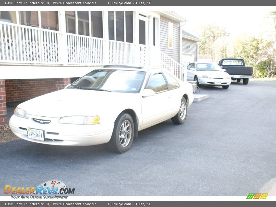 1996 Ford Thunderbird LX White Opalescent / Saddle Photo #2