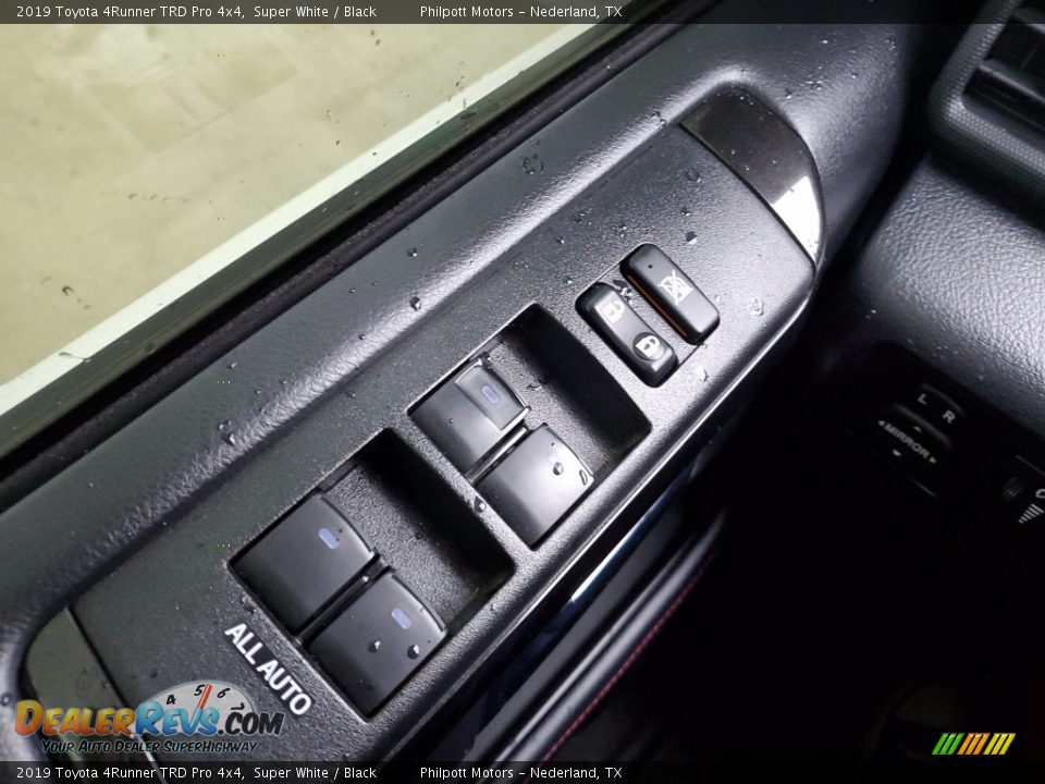 2019 Toyota 4Runner TRD Pro 4x4 Super White / Black Photo #14