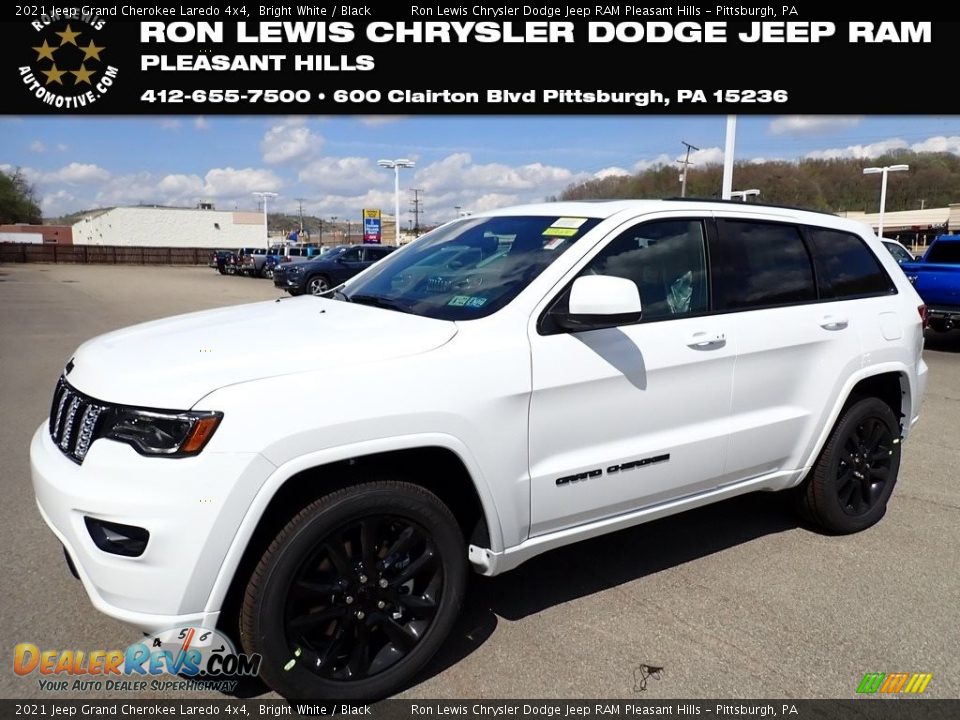 2021 Jeep Grand Cherokee Laredo 4x4 Bright White / Black Photo #1