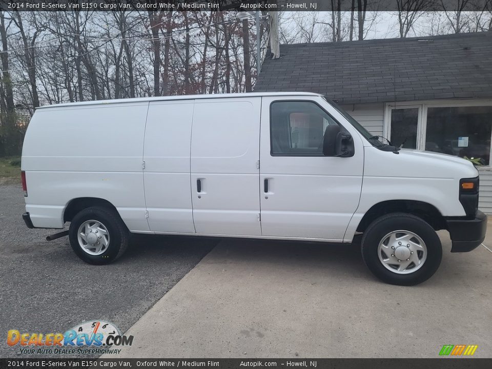 2014 Ford E-Series Van E150 Cargo Van Oxford White / Medium Flint Photo #2