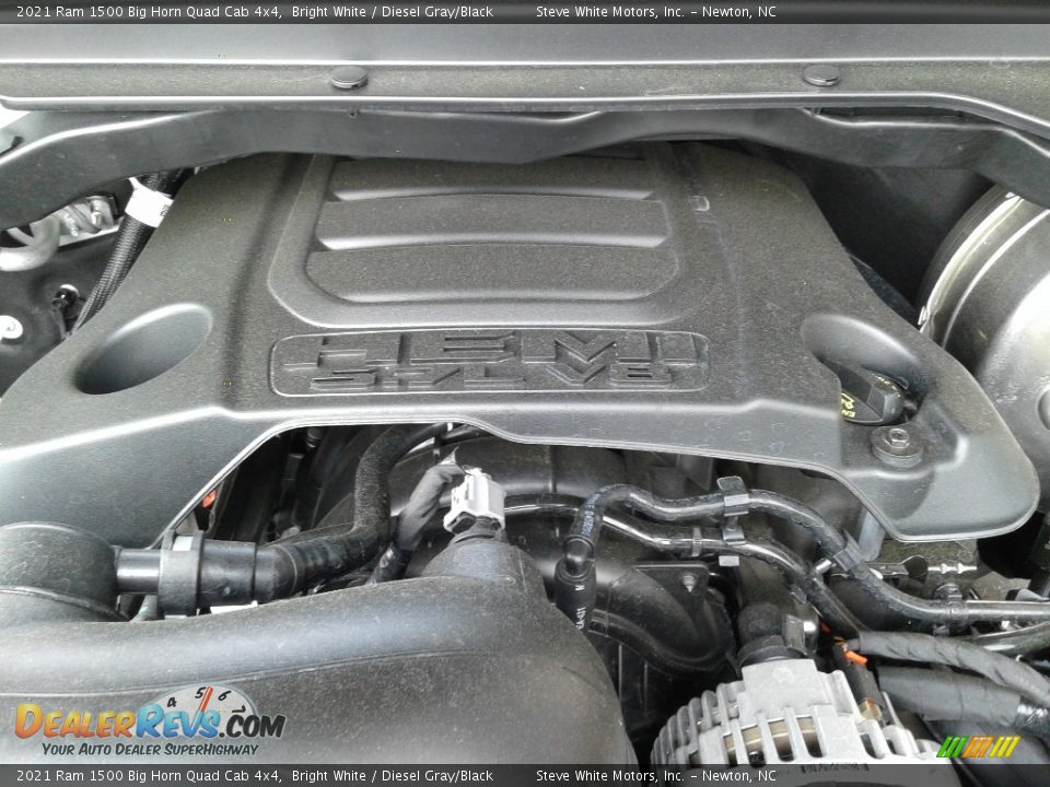 2021 Ram 1500 Big Horn Quad Cab 4x4 Bright White / Diesel Gray/Black Photo #11