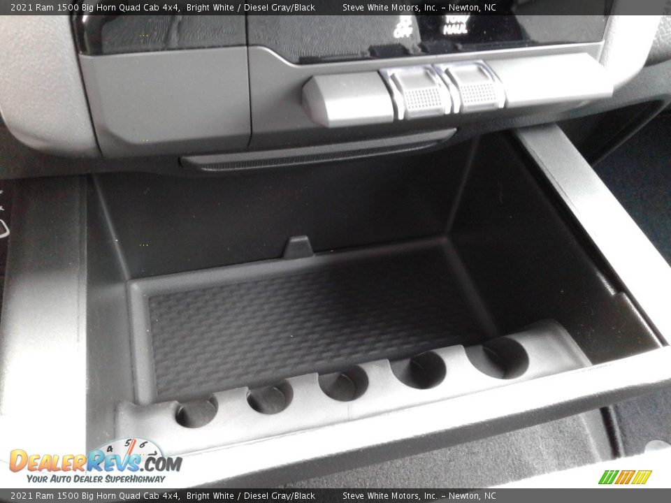 2021 Ram 1500 Big Horn Quad Cab 4x4 Bright White / Diesel Gray/Black Photo #28