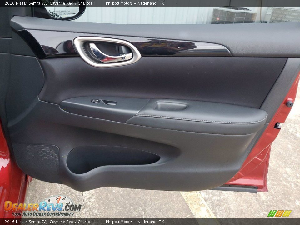 Door Panel of 2016 Nissan Sentra SV Photo #28