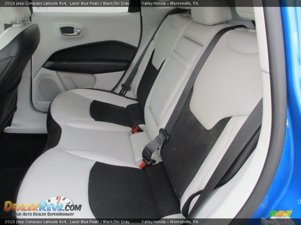2019 Jeep Compass Latitude 4x4 Laser Blue Pearl / Black/Ski Gray Photo #11