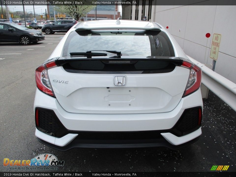 2019 Honda Civic EX Hatchback Taffeta White / Black Photo #4