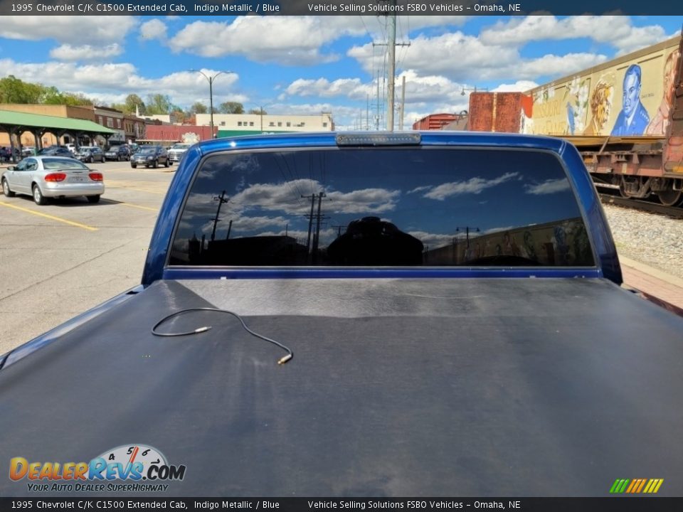 1995 Chevrolet C/K C1500 Extended Cab Indigo Metallic / Blue Photo #17