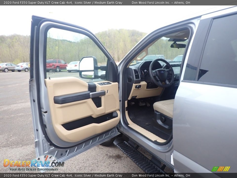 2020 Ford F350 Super Duty XLT Crew Cab 4x4 Iconic Silver / Medium Earth Gray Photo #19