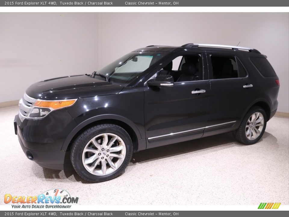 2015 Ford Explorer XLT 4WD Tuxedo Black / Charcoal Black Photo #3