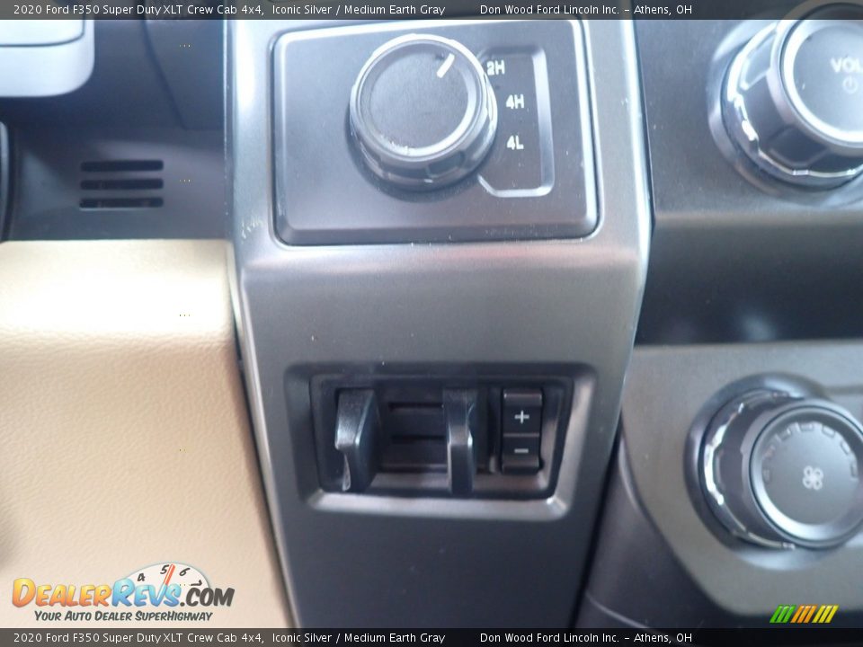 2020 Ford F350 Super Duty XLT Crew Cab 4x4 Iconic Silver / Medium Earth Gray Photo #27
