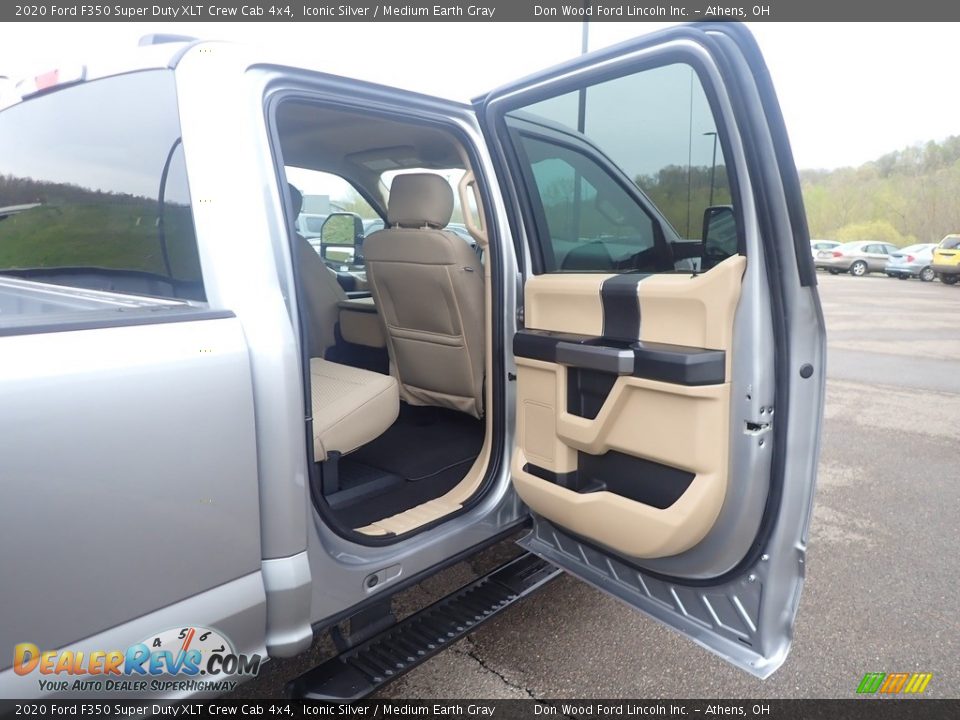 2020 Ford F350 Super Duty XLT Crew Cab 4x4 Iconic Silver / Medium Earth Gray Photo #32