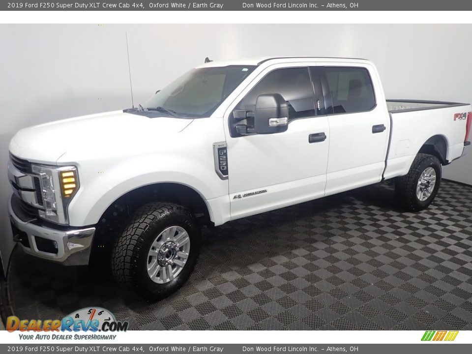 2019 Ford F250 Super Duty XLT Crew Cab 4x4 Oxford White / Earth Gray Photo #9