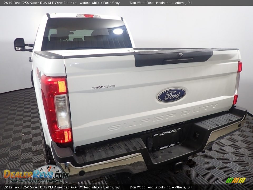 2019 Ford F250 Super Duty XLT Crew Cab 4x4 Oxford White / Earth Gray Photo #13