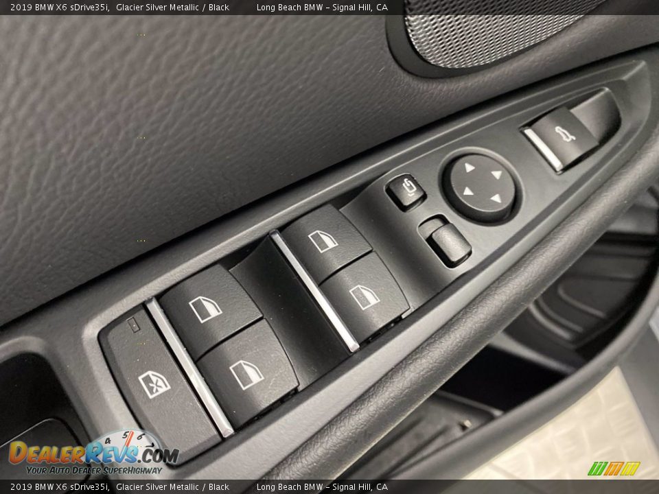 Door Panel of 2019 BMW X6 sDrive35i Photo #14