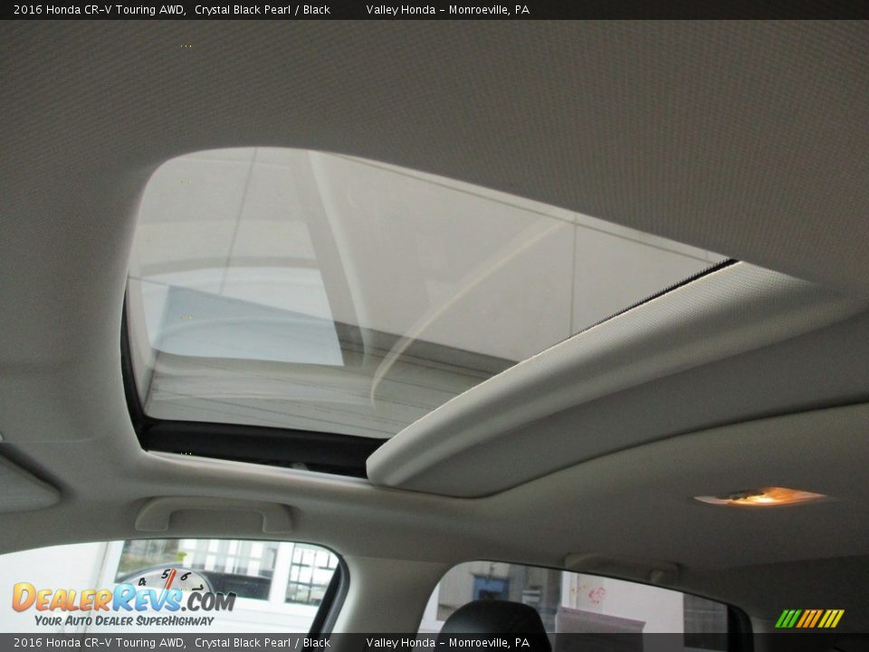 2016 Honda CR-V Touring AWD Crystal Black Pearl / Black Photo #10