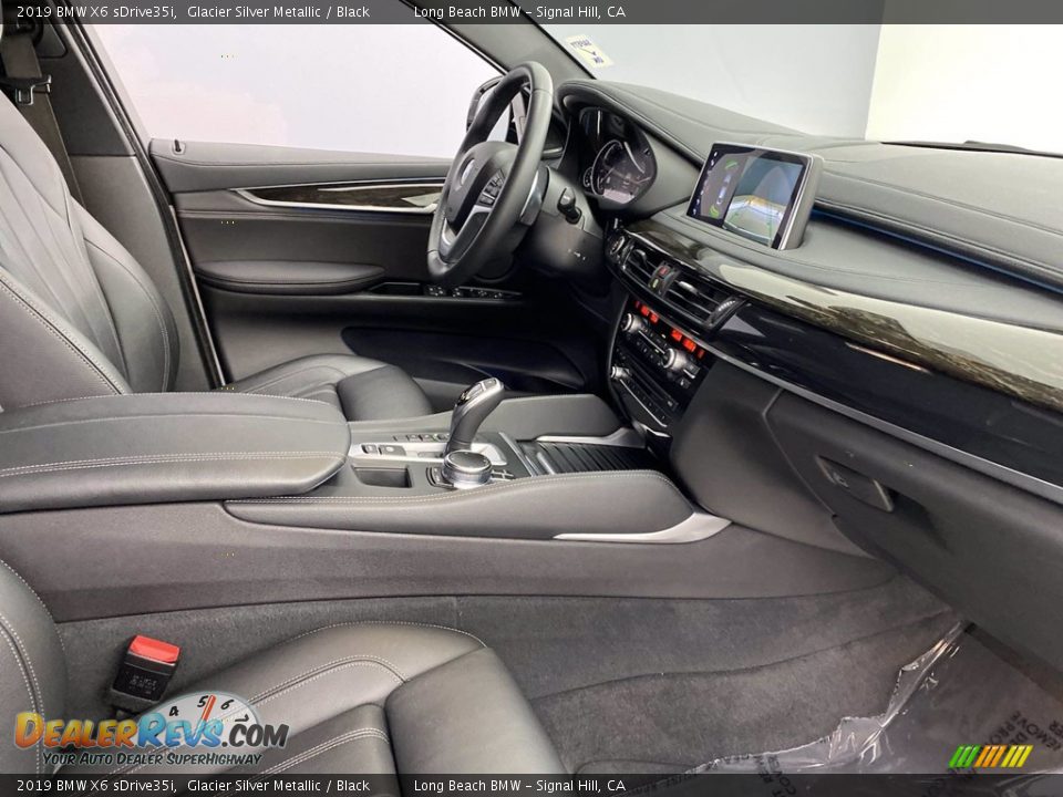 Dashboard of 2019 BMW X6 sDrive35i Photo #33